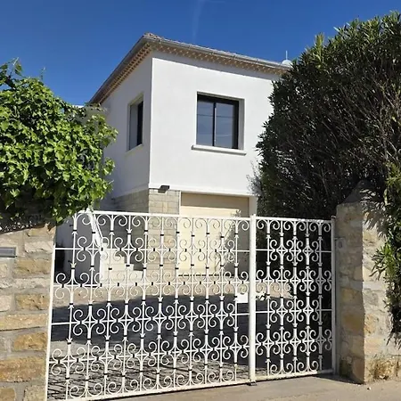 Villa Βίλα *
