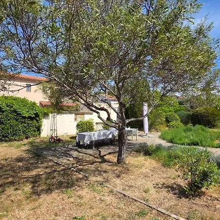 Villa Βίλα *